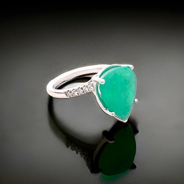 Natural Finely Faceted Quality Emerald and Diamond Ring Size 7 and resizable and set in 14k White Gold with a total ct...