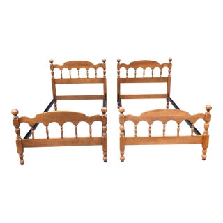 Vintage Twin Size Maple Cannonball Bed Frame - A Pair For Sale
