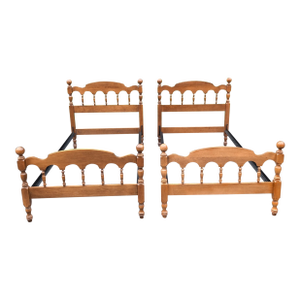 Vintage Twin Size Maple Cannonball Bed Frame - A Pair