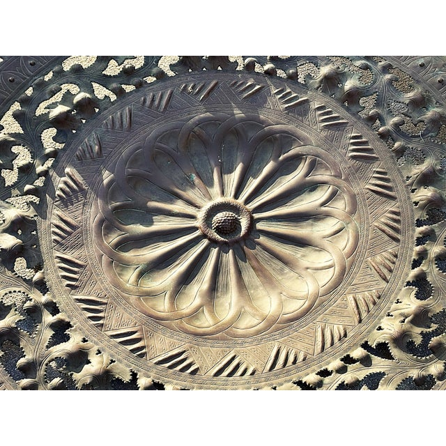 Mid 20th Century Large 37" Moroccan Reticulated and Etched Brass Tray C1950's For Sale - Image 5 of 12
