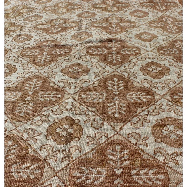 All-Over Blossom and Palmette Design Vintage Turkish Oushak Rug in Brown Tones For Sale In Atlanta - Image 6 of 8
