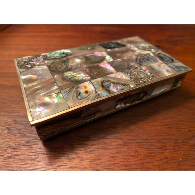 White 1960s Mexican Mother-of-Pearl Silver Box For Sale - Image 8 of 8