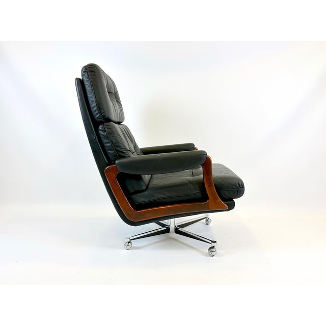 Mid-Century Swivel Black Leather Armchair, 1970s For Sale - Image 4 of 15