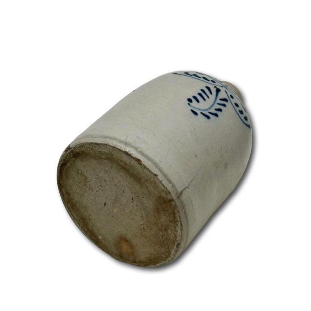 Nice Small 1 Gallon Size Antique Early American Blue Decorated Stoneware Spirits Jug - Circa Late 19th Century For Sale - Image 17 of 18