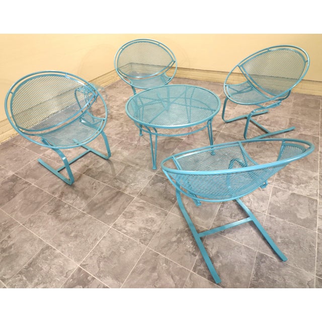 Mid 20th Century Four Maurizio Tempestini for Salterini “Radar Sta-Out” Lounge Chairs With Table, Attributed For Sale - Image 17 of 17