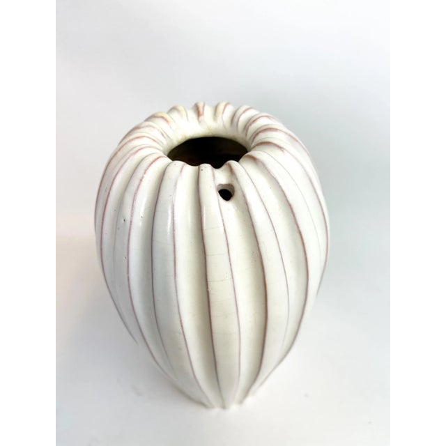 Mid-Century Vase by Vicke Lindstrand, 1940s For Sale - Image 6 of 9