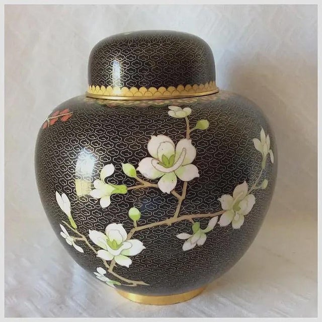 A fine Vintage Asian, Chinese Cloisonne Ginger Jar, Urn. The Urn is Cloisonne enamel on bronze and has excellent...