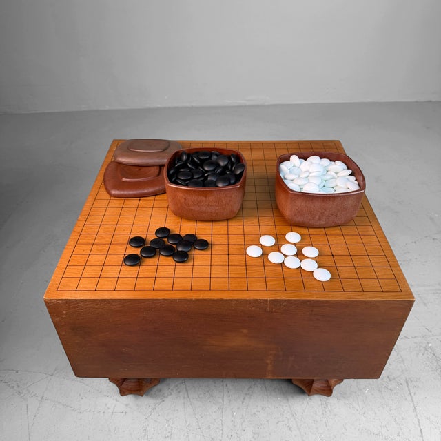 Mid-Century Modern Japanese Wooden Go Set Goban with Stones, 1960s For Sale - Image 3 of 13
