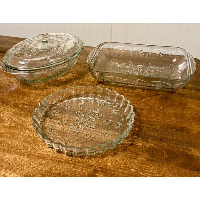 Transparent Mid 20th Century Anchor Hocking Savannah Bakeware Set - 4pcs For Sale - Image 8 of 12