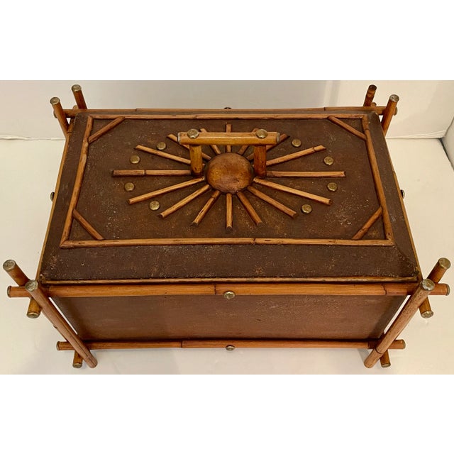 British Colonial Style Wood & Bamboo Box From 60's For Sale - Image 4 of 12