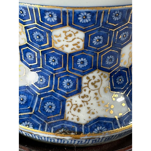 Antique Japanese Arita Hand Painted Porcelain Vase Baluster Lamp. For Sale - Image 14 of 17