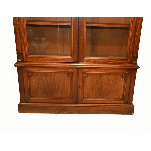 Wood Victorian Library Bookcase Cabinet in Mahogany, 1840 For Sale - Image 7 of 13