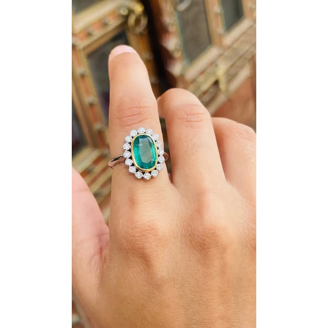 Oval Cut Emerald Diamond Cocktail Ring Size 7 For Sale - Image 4 of 11