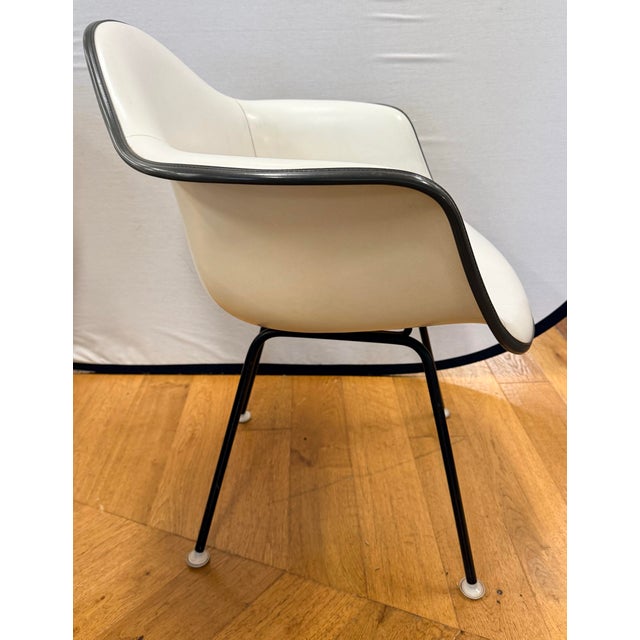 Mid 20th Century Set of 4 Mid Century Eames for Herman Miller Molded Shell Arm Chairs For Sale - Image 5 of 10