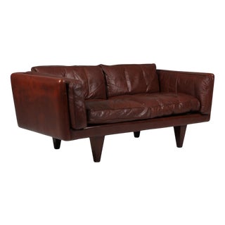 V11 2-Seater Sofa attributed to Holger Christensen for Illum Wickelsø, 1960s For Sale
