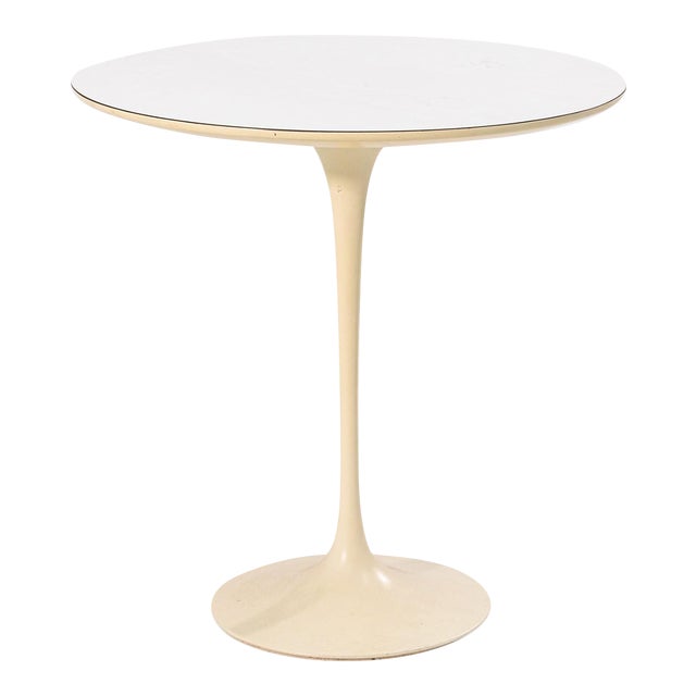 Eero Saarinen for Knoll Tulip Side Table, 20” Top, C. 1950s Mid-Century Modern For Sale