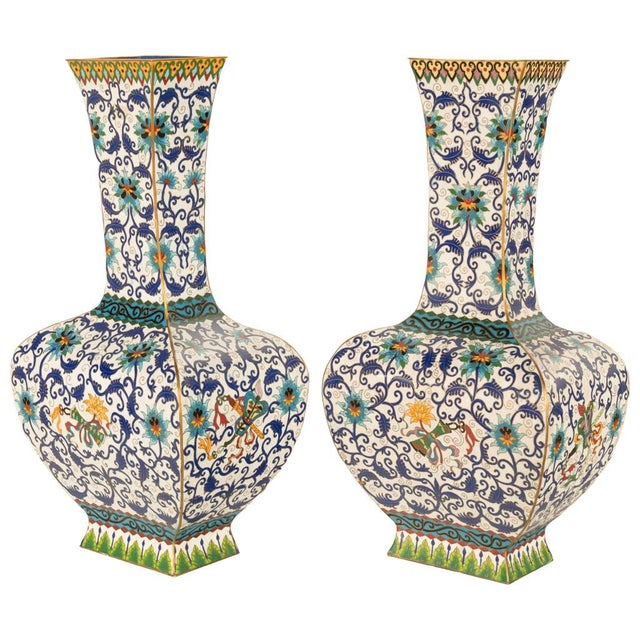 Antique Pair Monumental Chinese Qing Qianlong Period Cloissoné Enamel Vases 1795 For Sale - Image 15 of 16