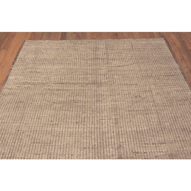 Nazmiyal Collection Minimalist Central Asian Rug For Sale In New York - Image 6 of 6