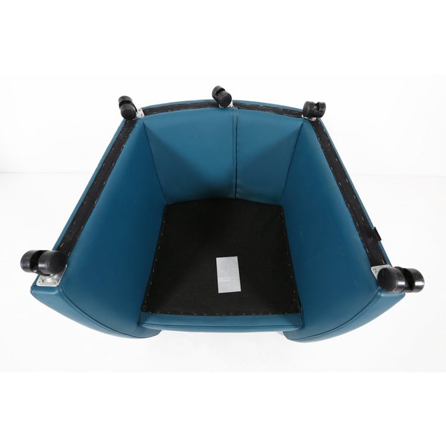 Vintage Lounge Chair in Blue Leather from Leolux, 1990s For Sale - Image 14 of 16