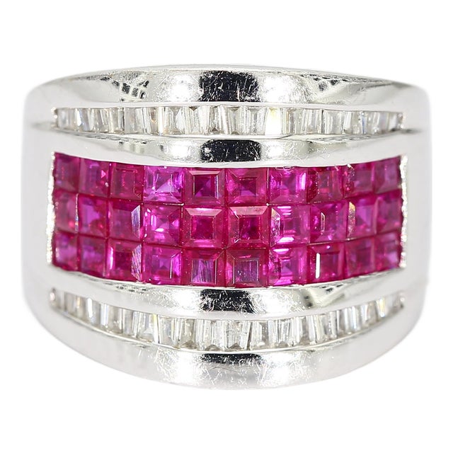 18k White Gold Ring Lab-Grown Princess Cut Rubies & Accent Diamonds - Size 6.25 For Sale