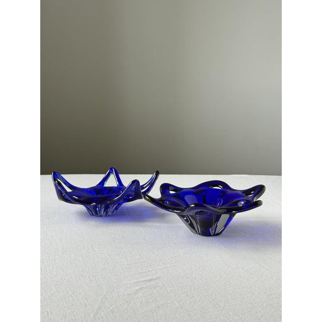 Blue Hand-Blown Cobalt Blue Art Glass Bowls, Czechoslovakia, 1970s, Set of 2 For Sale - Image 8 of 11