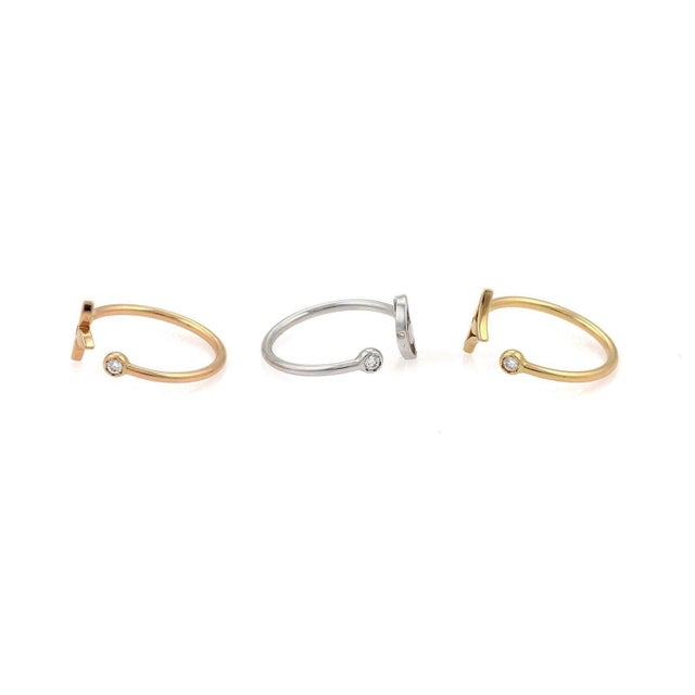 This is a beautiful set of 3 stackable rings by Louis Vuitton from the Idylle Blossom collection, they are crafted from...