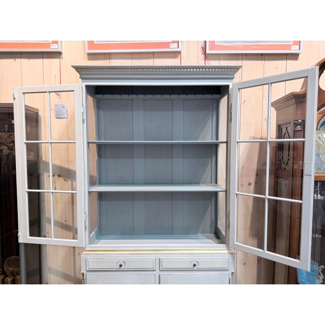 Late 20th Century Vintage Gustavian Painted Wood Display Cabinet For Sale - Image 5 of 12