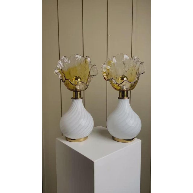 Vintage Swirl Murano Glass and Brass Table Lamps with Flower Shades, Italy, 1970s, Set of 2 For Sale - Image 12 of 13