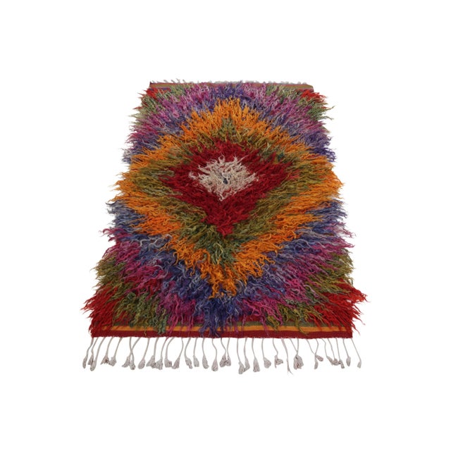 From Rug & Kilim’s Vintage selections, a 4x6 handknotted Tulu rug carrying a comforting high pile. Coming from Turkey...