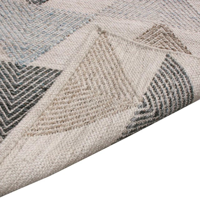 Rug & Kilim’s Scandinavian Style Geometric Cream & Gray Wool Kilim Outdoor Rug - 12'x18' For Sale In New York - Image 6 of 6