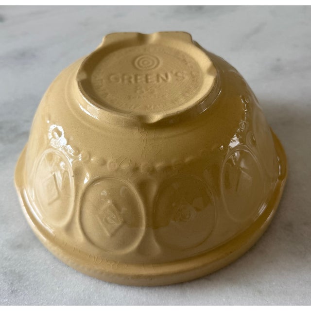 Yellow English Gripstand Mixing Bowl by t.g. Green For Sale - Image 8 of 13