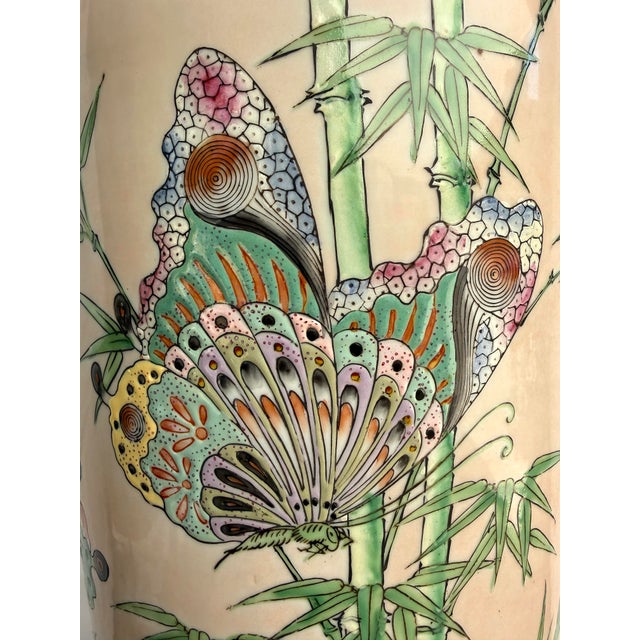 Vintage Hand-Painted Chinoiserie Butterfly Porcelain Table Lamp on Lucite Base For Sale - Image 4 of 12