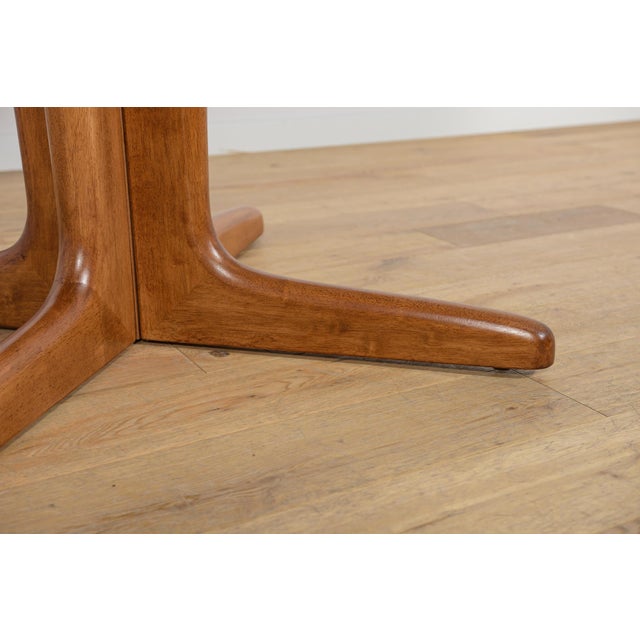 Mid-Century Round Teak Extendable Dining Table, United Kingdom, 1950s For Sale - Image 13 of 17