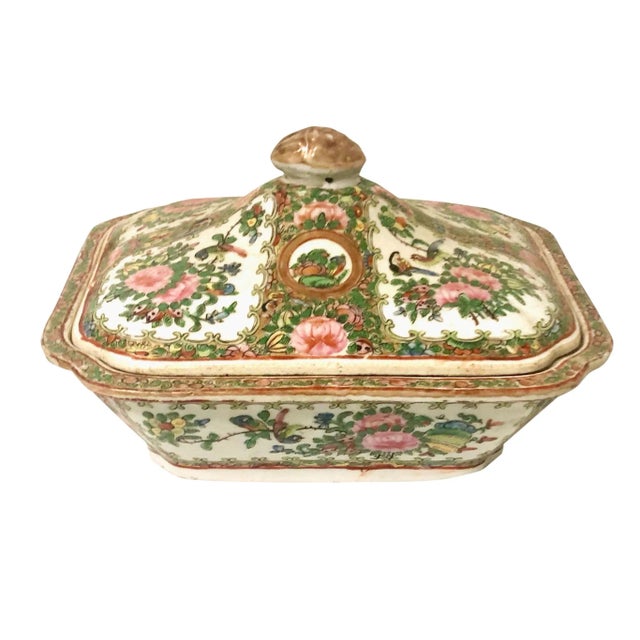 Ceramic Early 19th Century Rose Medallion Chinese Export Covered Dish For Sale - Image 7 of 7