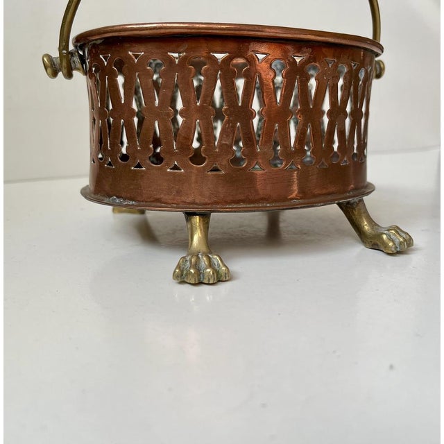 Antique Lion Paw Basket in Copper and Brass, 1890s For Sale - Image 4 of 8