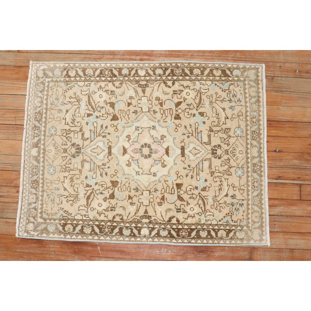 1940s Neutral Persian Sarouk Mini Rug For Sale - Image 4 of 18
