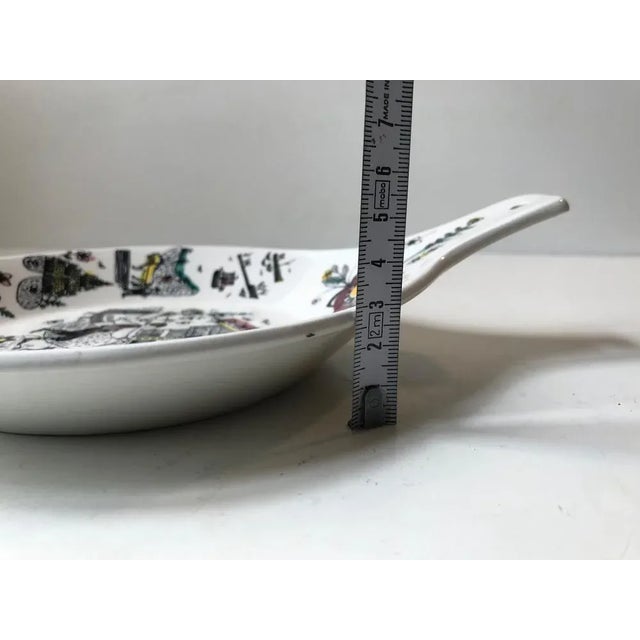 White Hand-Painted Dish by Inger Waage, 1950s For Sale - Image 8 of 11