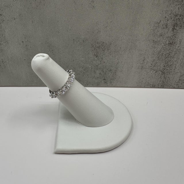 1.79ct Lab Grown Diamond Eternity Ring F vs 14k White Gold Size 4.5 For Sale - Image 4 of 6