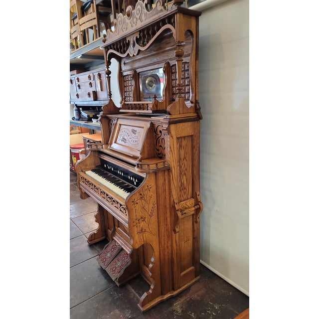 Late 19th Century Antique Victorian Oak Pump Organ With Mirror Working For Sale - Image 5 of 11