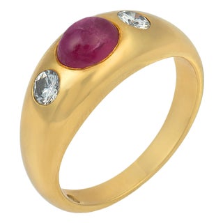Vintage Ruby Diamond Bezel Set 18k Yellow Gold Ring, Size 5.5 For Sale