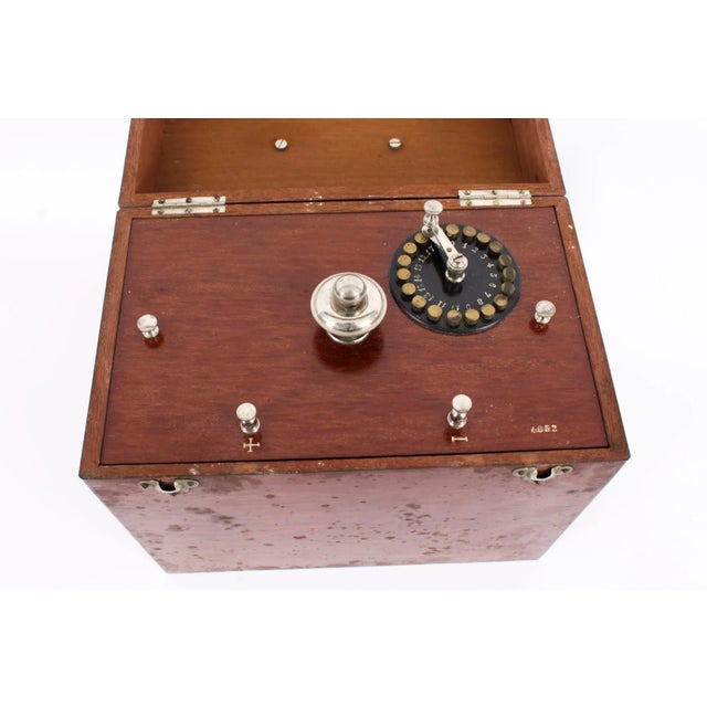 French Electro Therapy Devices Institut Electrotherapy, 1905, Set of 2 For Sale - Image 5 of 18