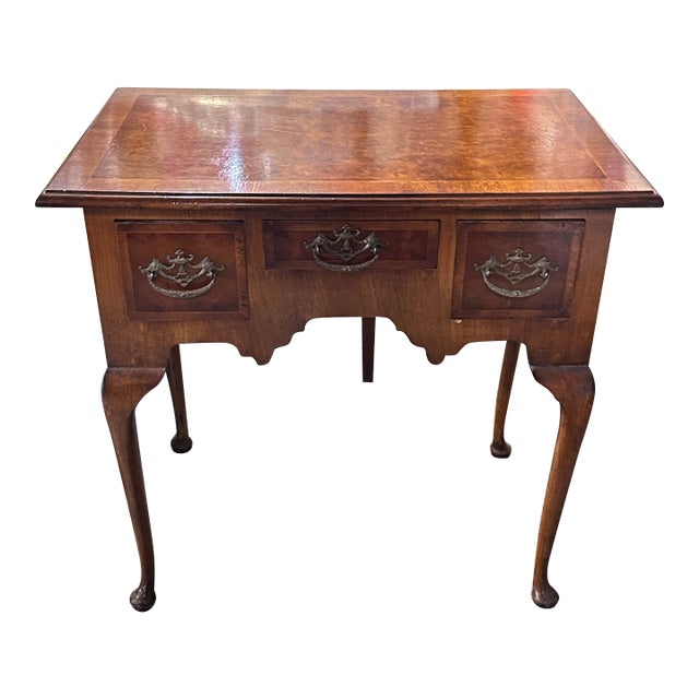 Early 20th Century Queen Anne Side Table For Sale