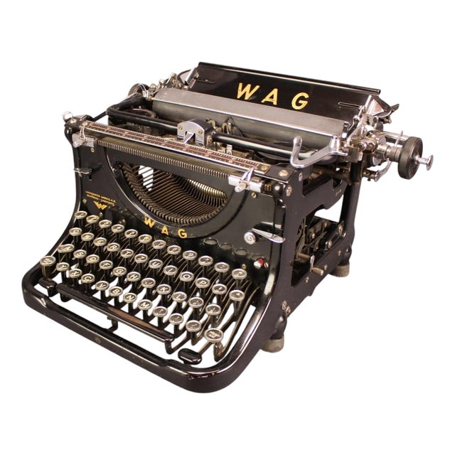 German Black Enamel and Chrome Typewriter by Wanderer Werke, 1935 For Sale
