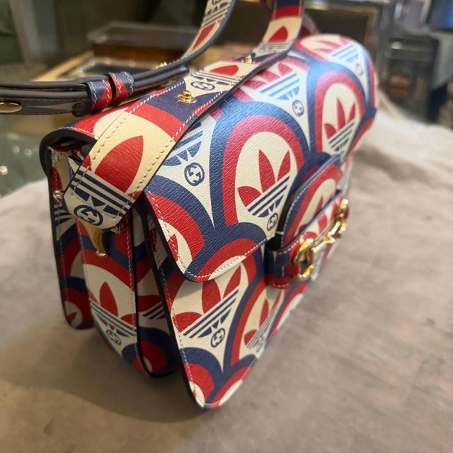 A New 21st Century Printed Leather Gucci for Adidas Horsebit 1955 Shoulder Bag 6 For Sale - Image 13 of 18