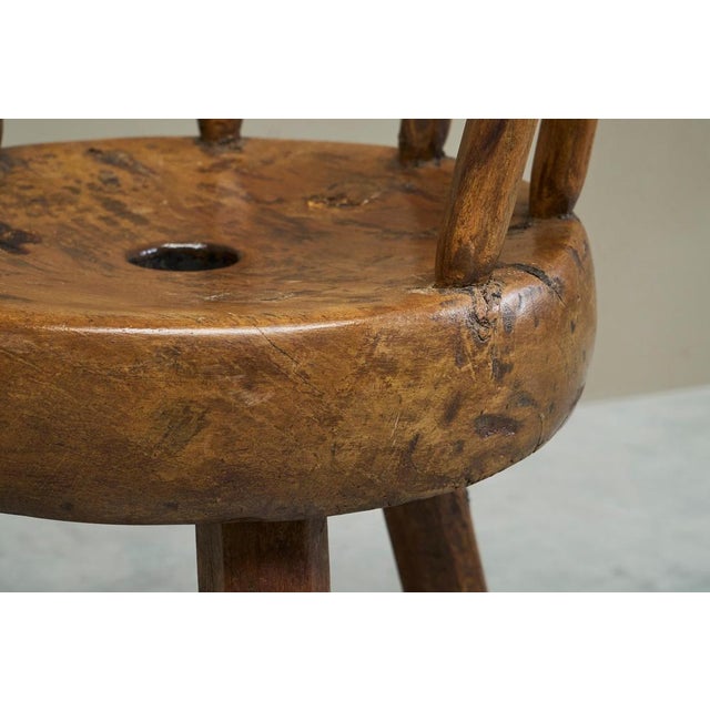 Provincial Sculptural 3-Legged Vernacular Chair in Oak, France, 1900s For Sale - Image 13 of 14