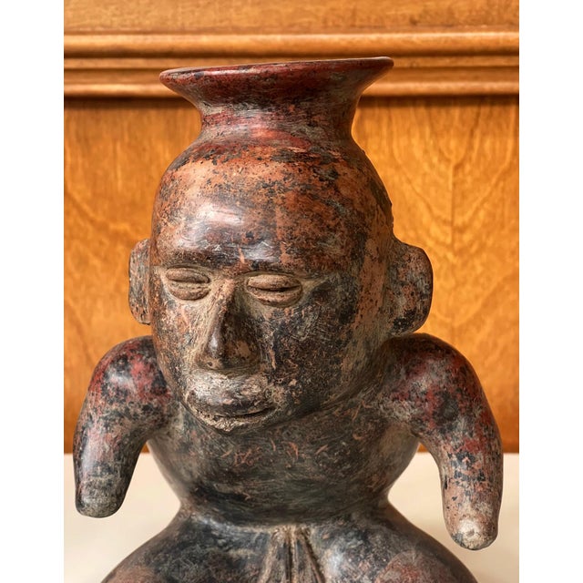 Ceramic Pre-Columbian Colima Hunchback Figure Vessel For Sale - Image 11 of 12