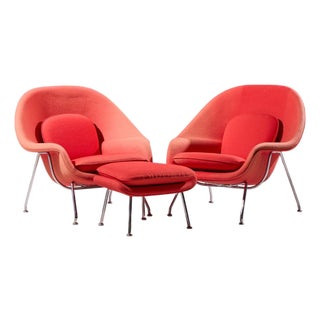 Eero Saarinen for Knoll Mid Century Medium Womb Chairs - Pair With Ottoman For Sale