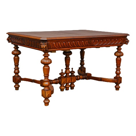 Dining Table in Oak For Sale