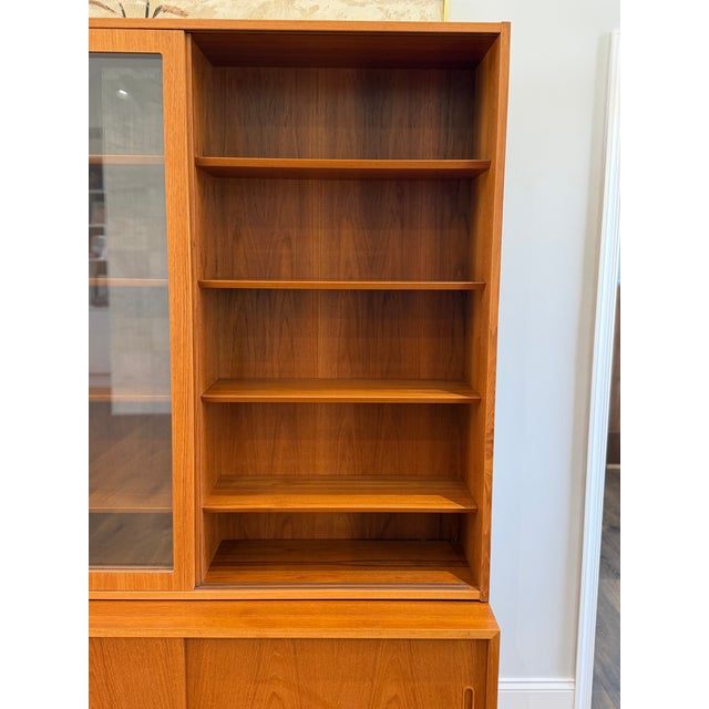 Brown Mid 20th Century Danish Modern Teak Bookcase & Display Cabinet by Poul Hundevad With Sliding Glass Doors For Sale - Image 8 of 10