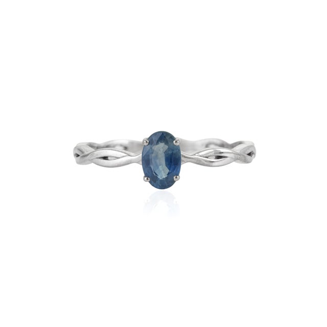 14k Gold Minimalist Oval Blue Sapphire Solitaire Ring With Twisted Band Size 8 For Sale - Image 4 of 15